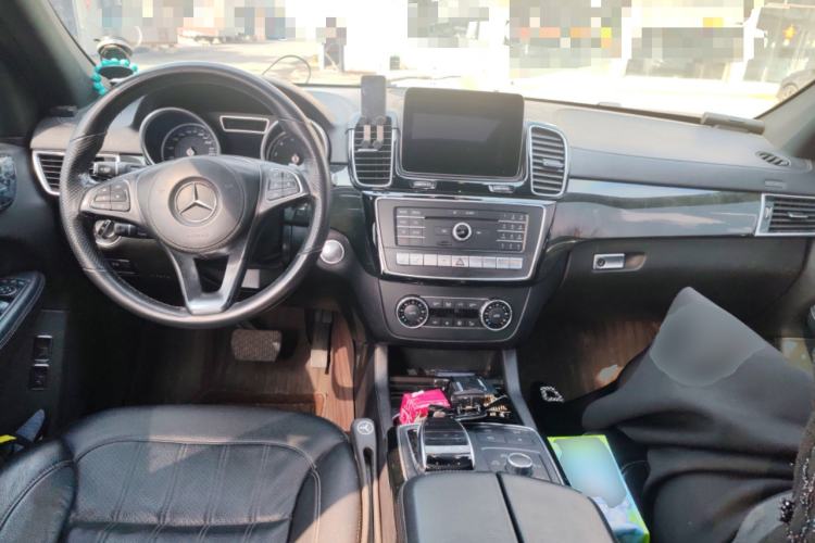 Used Mercedes-Benz GLS-Class 2016 GLS 450 U.S. specification Center Console