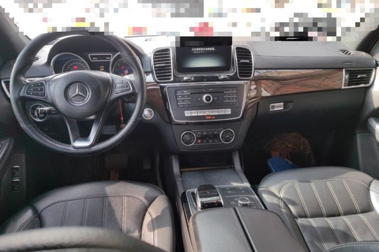 Used Mercedes-Benz GLS-Class 2016 GLS 450 Low-Power Version U.S. Specification Center Console