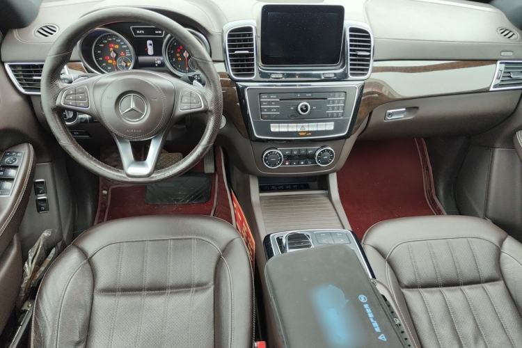 Used Mercedes-Benz GLS-Class 2016 GLS 450 Low-Power Version U.S. Specification Center Console