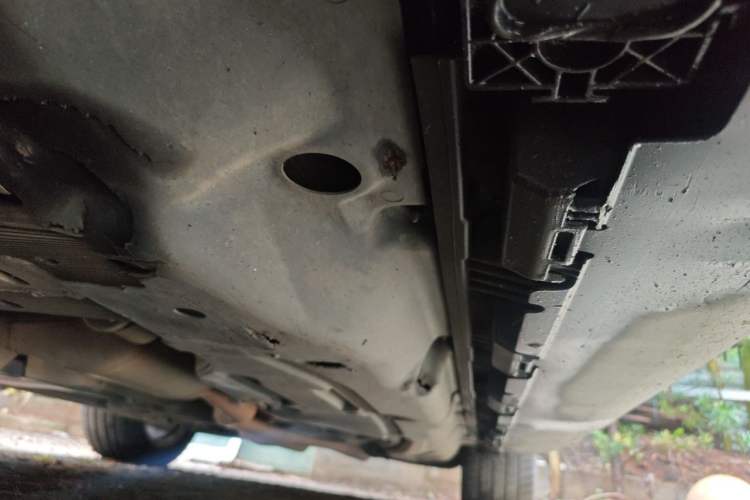 Used Mercedes-Benz GLS-Class  Chassis Front Left