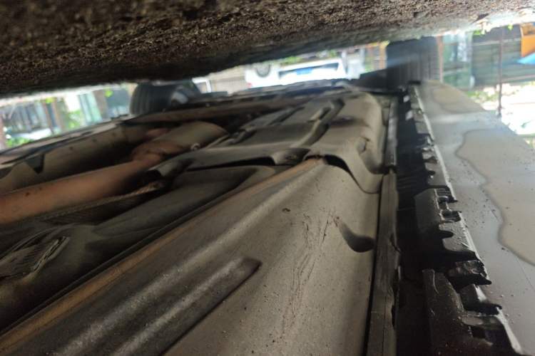 Used Mercedes-Benz GLS-Class  Chassis Rear Left