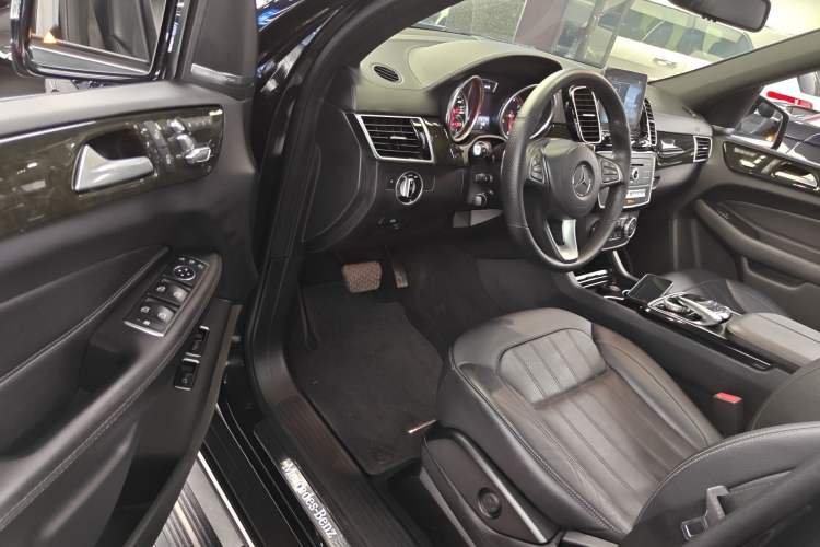 Used Mercedes-Benz GLS-Class  Driver Seat