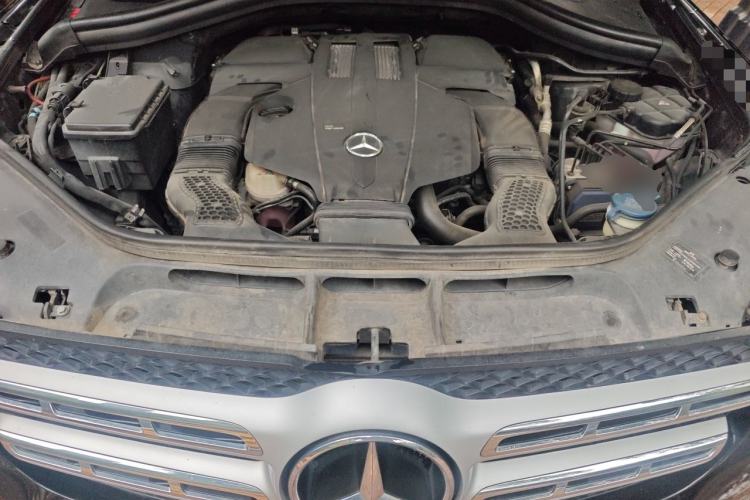 Used Mercedes-Benz GLS-Class  Engine Bay