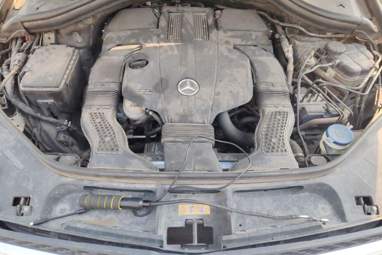 Used Mercedes-Benz GLS-Class 2016 GLS 450 U.S. specification Engine Bay