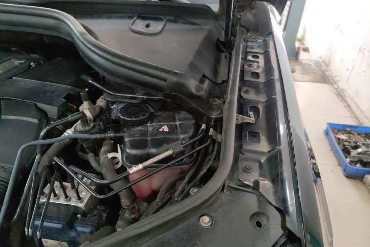 Used Mercedes-Benz GLS-Class 2016 GLS 450 U.S. specification Engine Bay Left