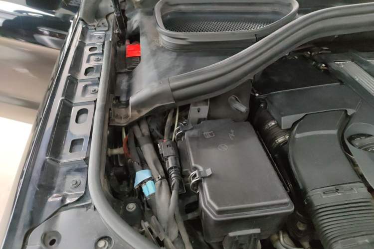 Used Mercedes-Benz GLS-Class 2016 GLS 450 U.S. specification Engine Bay Right