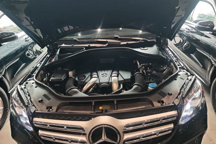 Used Mercedes-Benz GLS-Class 2016 4.7T GLS500 4MATIC Engine Bay