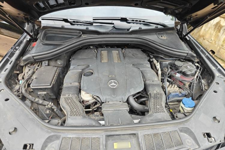 Used Mercedes-Benz GLS-Class  Engine Bay