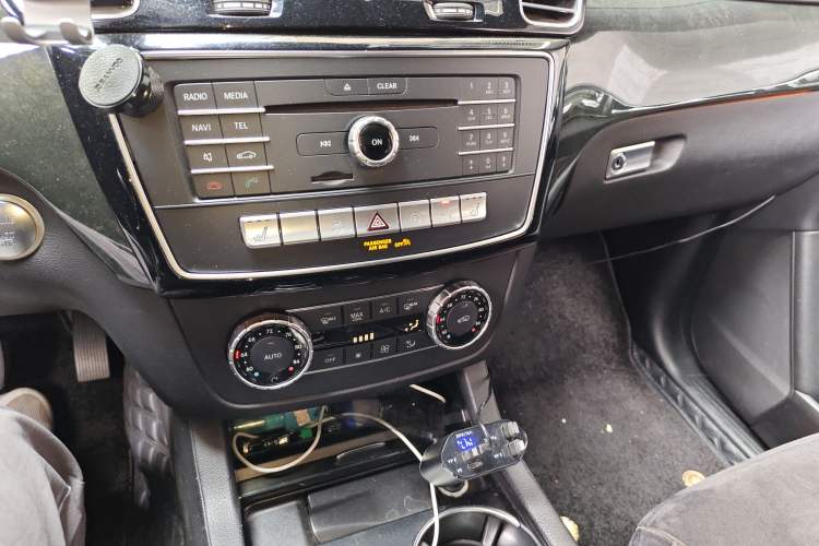 Used Mercedes-Benz GLS-Class 2016 GLS 450 Low-Power Version Middle East Specification Gear Lever