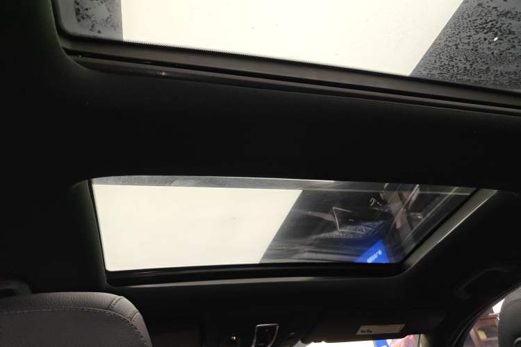 Used Mercedes-Benz GLS-Class  Headliner