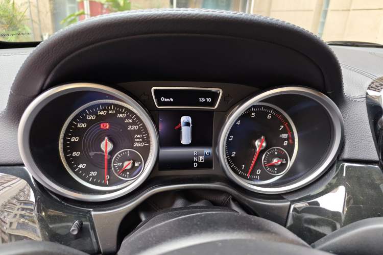 Used Mercedes-Benz GLS-Class 2016 GLS 450 Low-Power Version Middle East Specification Instrument Cluster