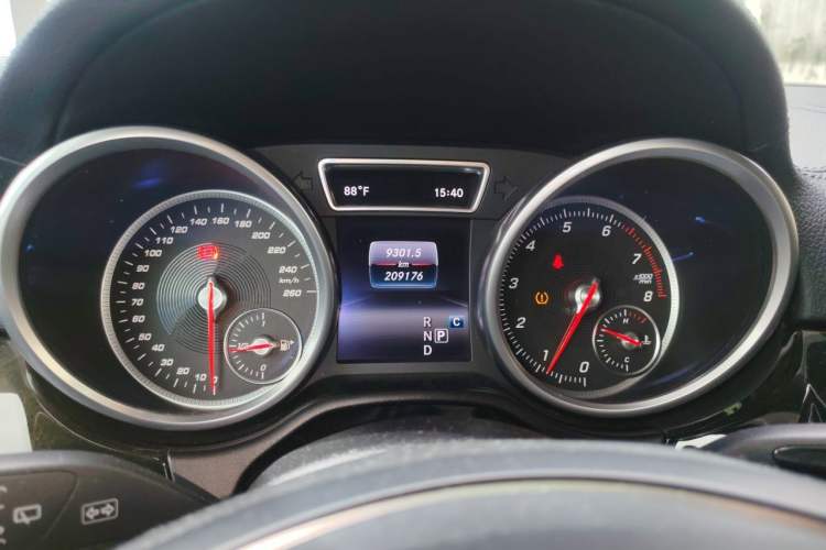 Used Mercedes-Benz GLS-Class  Instrument Cluster