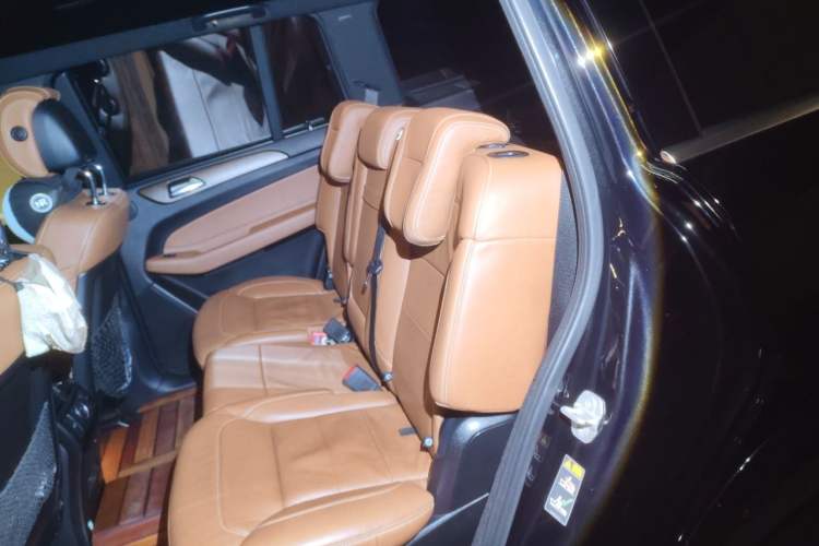 Used Mercedes-Benz GLS-Class 2016 GLS 450 U.S. specification Left Rear Seat