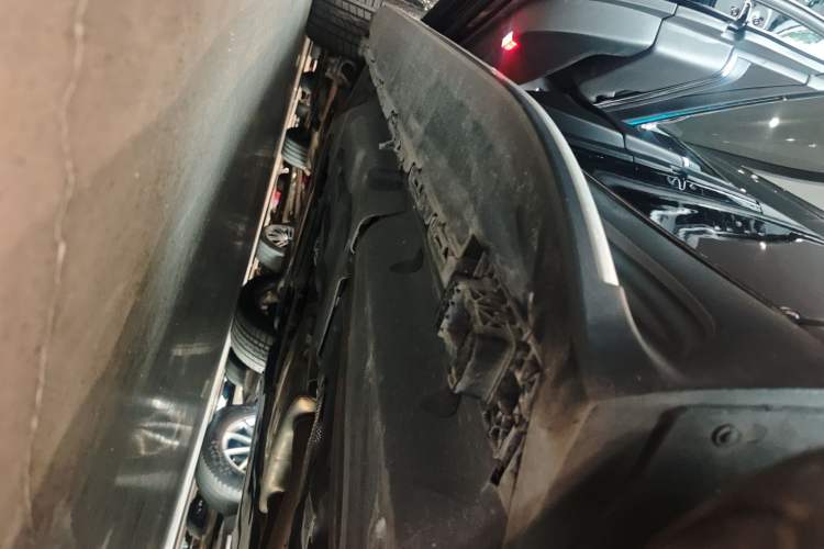 Used Mercedes-Benz GLS-Class 2016 4.7T GLS500 4MATIC Left Side Sill