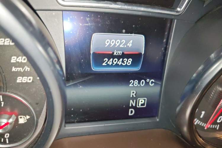 Used Mercedes-Benz GLS-Class  Odometer Close Up
