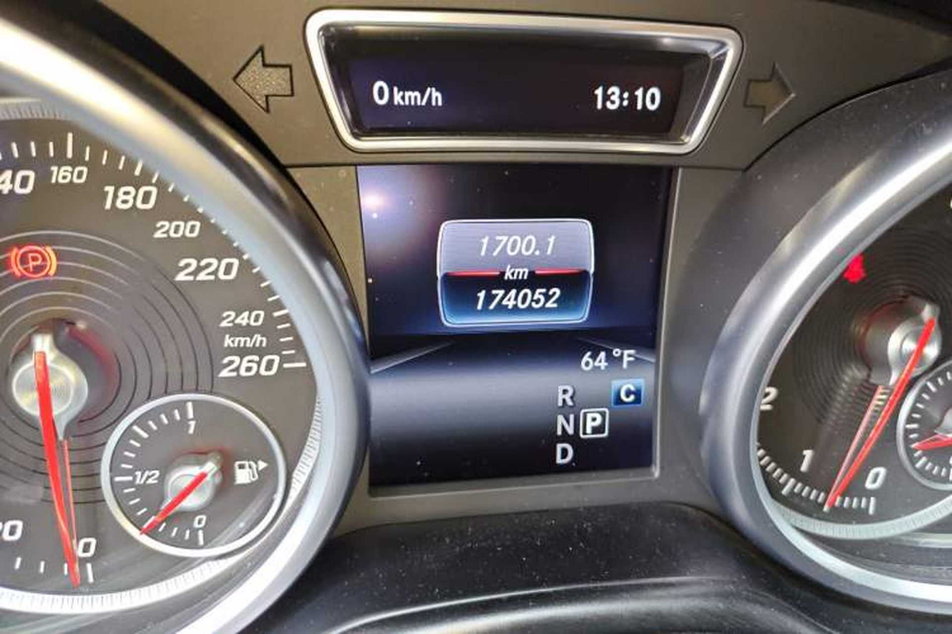 Used Mercedes-Benz GLS-Class 2016 GLS 450 Low-Power Version Middle East Specification Odometer Close Up
