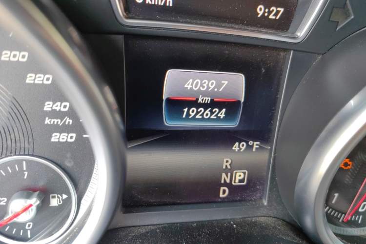 Used Mercedes-Benz GLS-Class 2016 GLS 450 Low-Power Version U.S. Specification Odometer Close Up