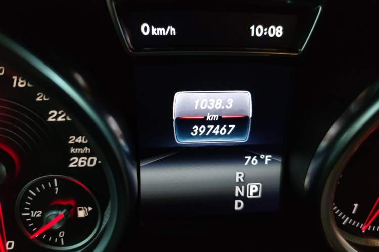 Used Mercedes-Benz GLS-Class 2016 GLS 450 U.S. specification Odometer Close Up