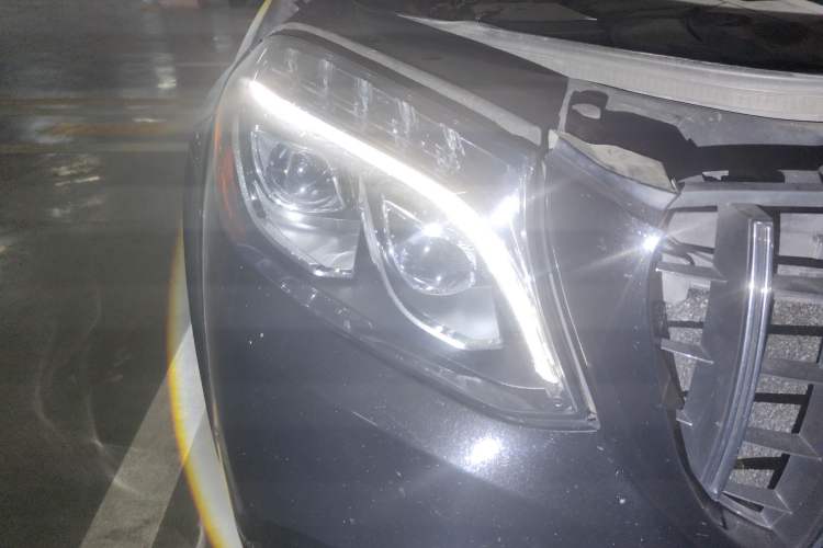 Used Mercedes-Benz GLS-Class 2016 GLS 450 Middle East version Right Front Headlight