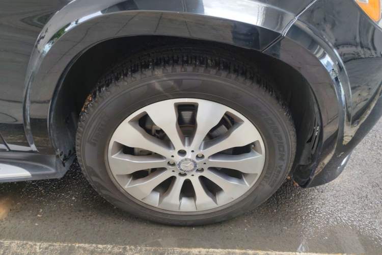 Used Mercedes-Benz GLS-Class  Right Front Wheel Hub