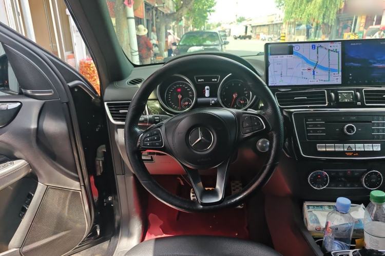 Used Mercedes-Benz GLS-Class 2016 GLS 450 Low-Power Version U.S. Specification Steering Wheel