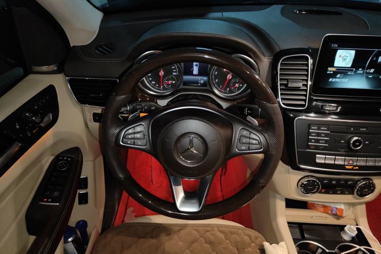 Used Mercedes-Benz GLS-Class 2016 GLS 450 Middle East version Steering Wheel