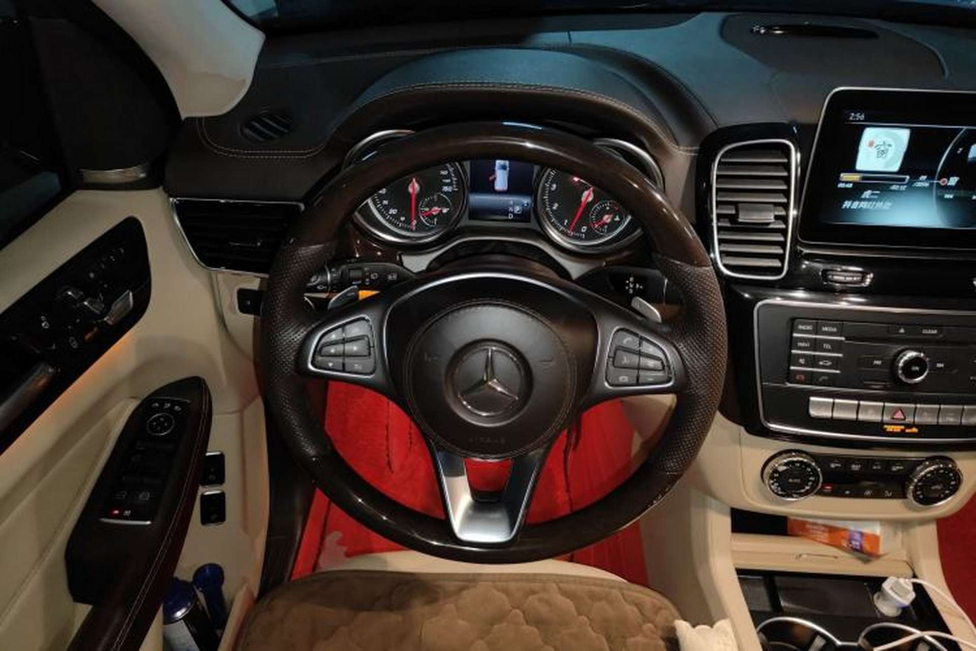 Used Mercedes-Benz GLS-Class 2016 GLS 450 Middle East version Steering Wheel