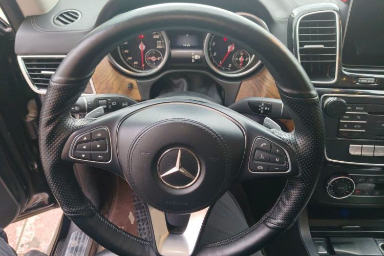Used Mercedes-Benz GLS-Class 2016 GLS 450 U.S. specification Steering Wheel