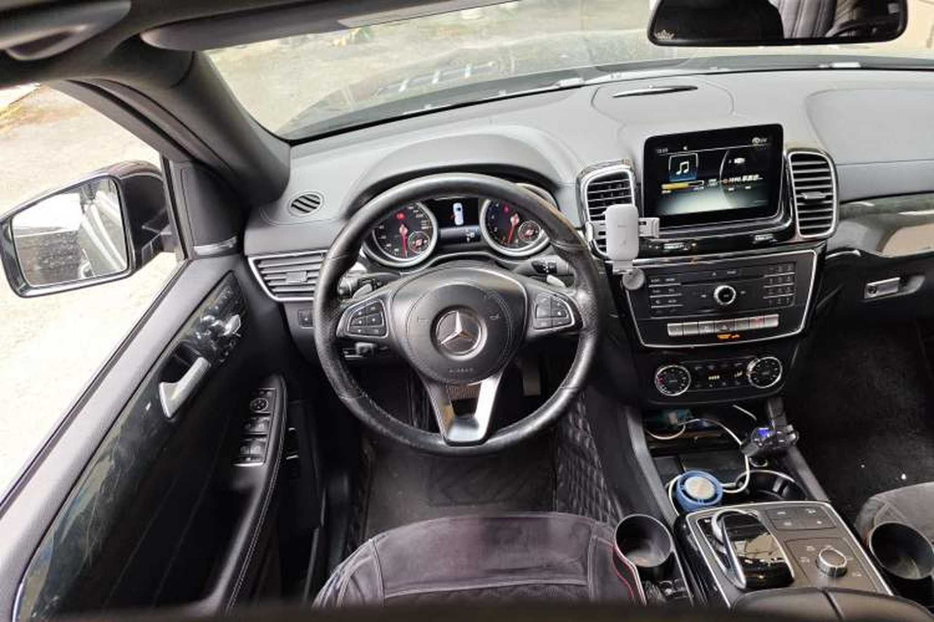Used Mercedes-Benz GLS-Class 2016 GLS 450 Low-Power Version Middle East Specification Steering Wheel