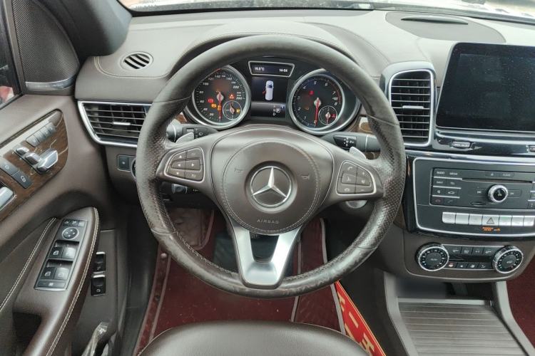 Used Mercedes-Benz GLS-Class 2016 GLS 450 Low-Power Version U.S. Specification Steering Wheel