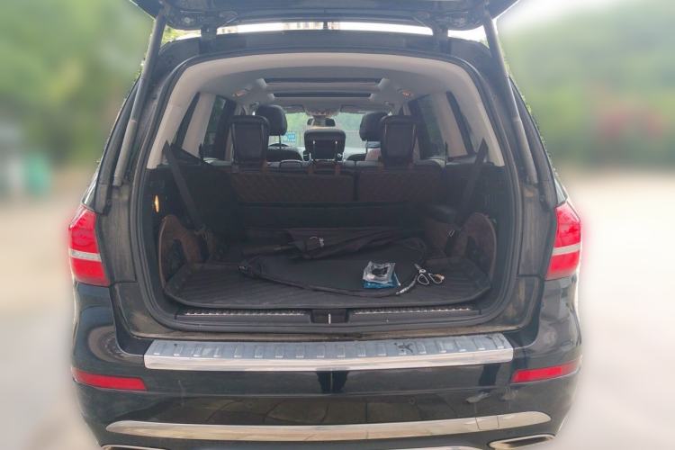 Used Mercedes-Benz GLS-Class 2016 GLS 450 U.S. specification Trunk