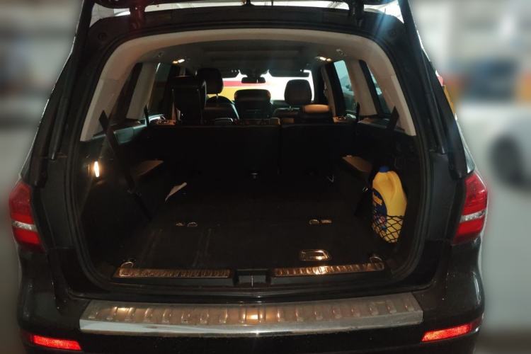 Used Mercedes-Benz GLS-Class 2016 GLS 450 U.S. specification Trunk