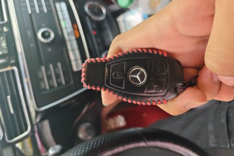 Used Mercedes-Benz GLS-Class 2016 GLS 450 Low-Power Version U.S. Specification Vehicle Key
