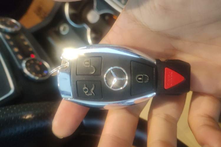 Used Mercedes-Benz GLS-Class 2016 GLS 450 Low-Power Version U.S. Specification Vehicle Key