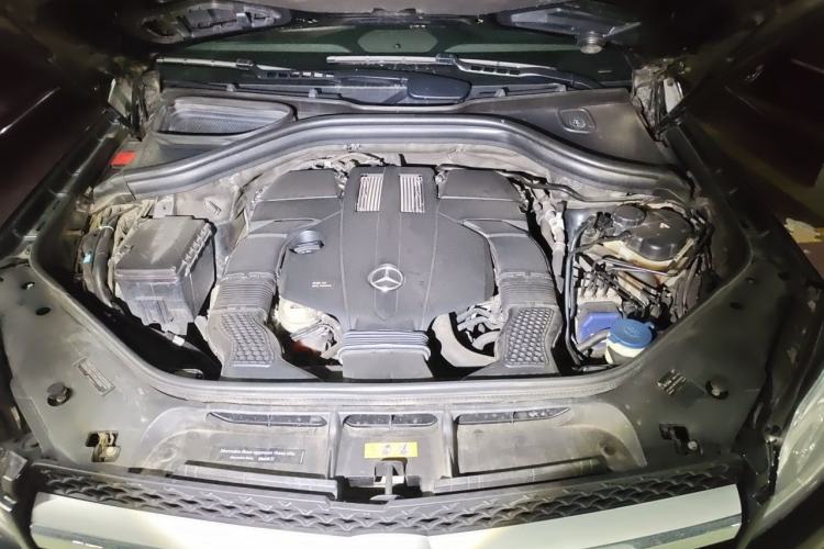 Used Mercedes-Benz GLS-Class 2016 GLS 450 U.S. specification Engine Bay