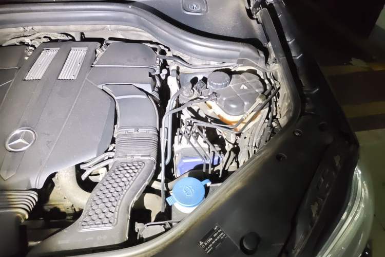 Used Mercedes-Benz GLS-Class 2016 GLS 450 U.S. specification Engine Bay Left