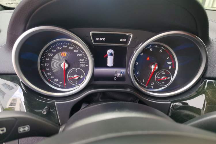 Used Mercedes-Benz GLS-Class 2016 GLS 450 Low-Power Version U.S. Specification Instrument Cluster