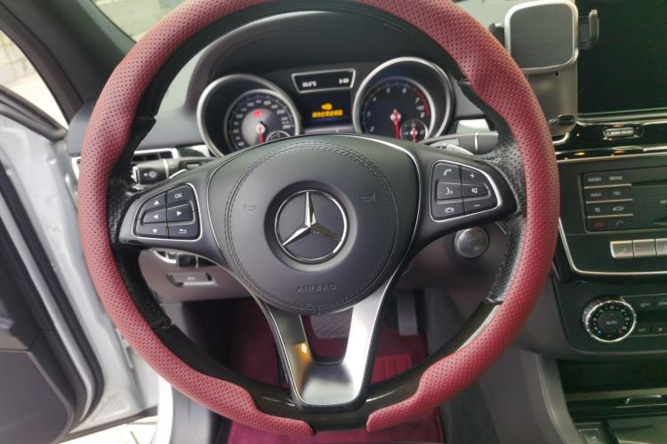 Used Mercedes-Benz GLS-Class 2016 GLS 450 Low-Power Version U.S. Specification Steering Wheel