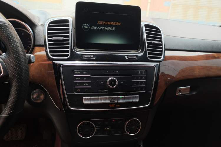 Used Mercedes-Benz GLS-Class 2017 GLS450 Middle East version Audio And AC Panel