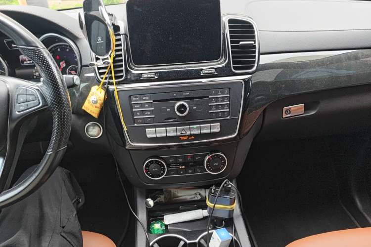 Used Mercedes-Benz GLS-Class  Audio And AC Panel