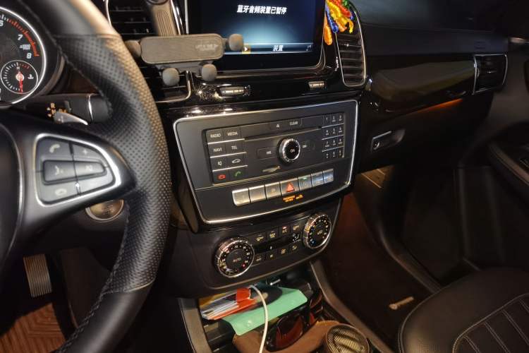 Used Mercedes-Benz GLS-Class  Audio And AC Panel