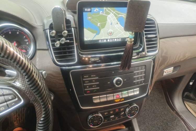 Used Mercedes-Benz GLS-Class  Audio And AC Panel
