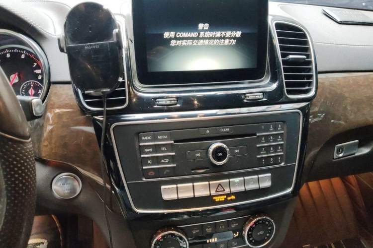 Used Mercedes-Benz GLS-Class  Audio And AC Panel