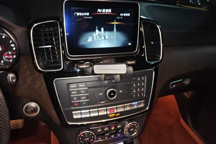 Used Mercedes-Benz GLS-Class  Audio And AC Panel