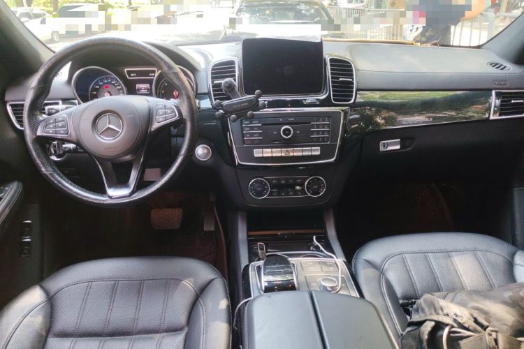 Used Mercedes-Benz GLS-Class  Center Console