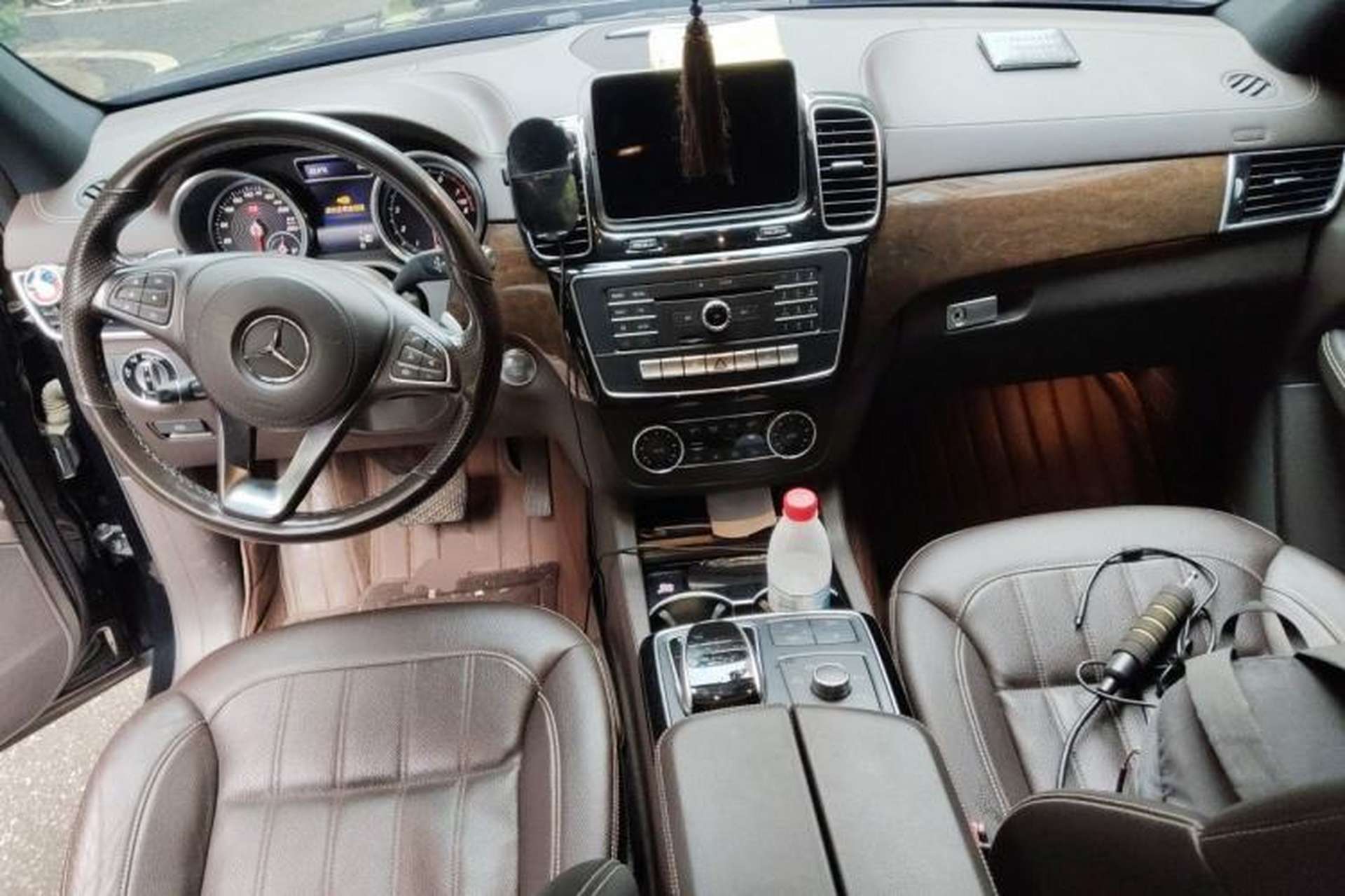 Used Mercedes-Benz GLS-Class  Center Console