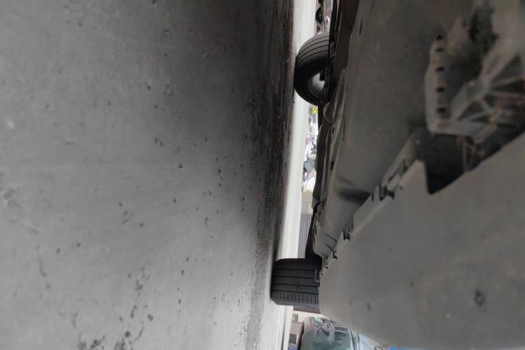 Used Mercedes-Benz GLS-Class  Chassis Front Left