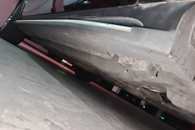 Used Mercedes-Benz GLS-Class  Chassis Front Right