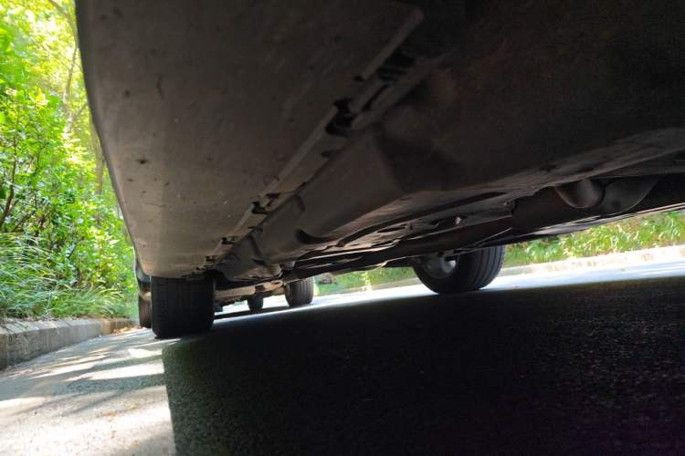 Used Mercedes-Benz GLS-Class  Chassis Front Right
