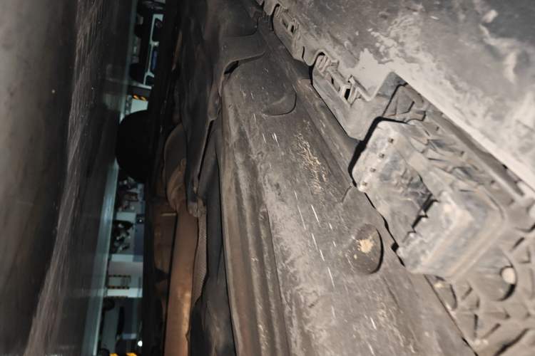 Used Mercedes-Benz GLS-Class  Chassis Rear Left
